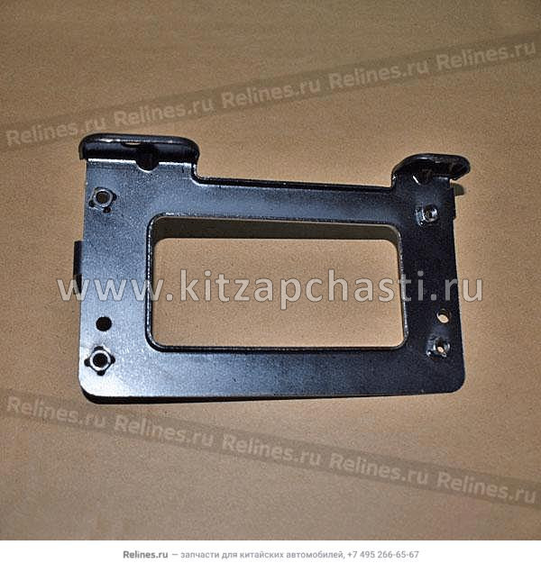Кронштейн Эбу Chery Tiggo 3X 131000176AA